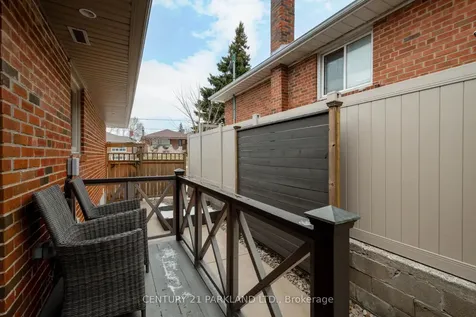 45 Deevale Road Toronto ON M3M 1Z4