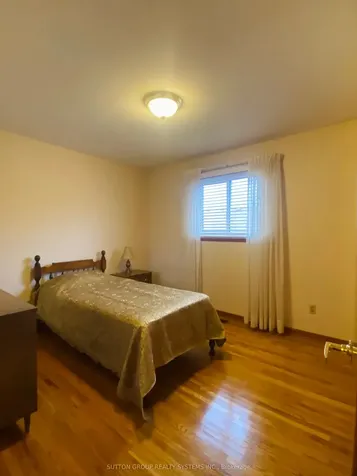 125 Sentinel Road Toronto ON M3J 3G7