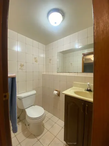 125 Sentinel Road Toronto ON M3J 3G7