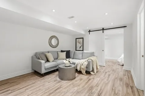 70 Plains Road W Burlington ON L7T 0B6