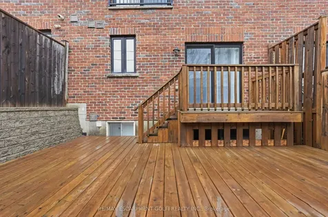 70 Plains Road W Burlington ON L7T 0B6