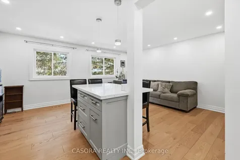 680 Regency Court Burlington ON L7N 3L9