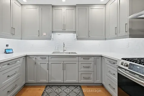 680 Regency Court Burlington ON L7N 3L9