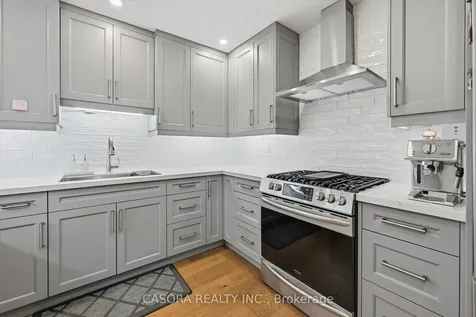 680 Regency Court Burlington ON L7N 3L9
