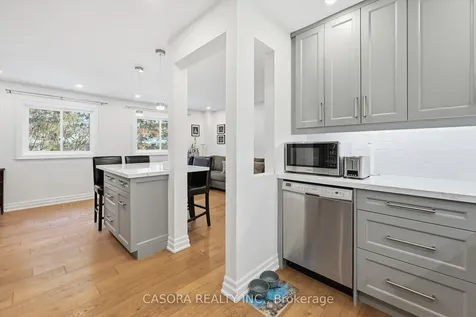 680 Regency Court Burlington ON L7N 3L9