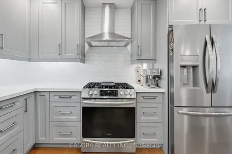 680 Regency Court Burlington ON L7N 3L9