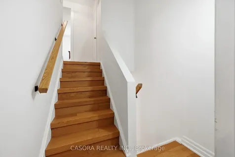 680 Regency Court Burlington ON L7N 3L9