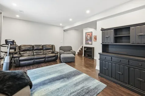 680 Regency Court Burlington ON L7N 3L9