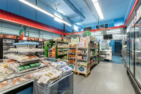 181 Geary Avenue Toronto ON M6H 2C1