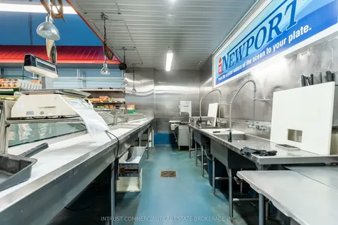 181 Geary Avenue Toronto ON M6H 2C1