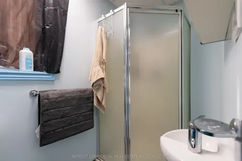 181 Geary Avenue Toronto ON M6H 2C1