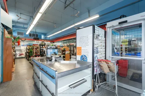 181 Geary Avenue Toronto ON M6H 2C1