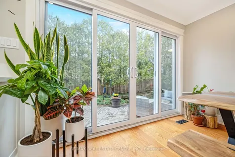 517 Farmstead Drive Milton ON L9T 4N7