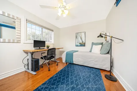 517 Farmstead Drive Milton ON L9T 4N7