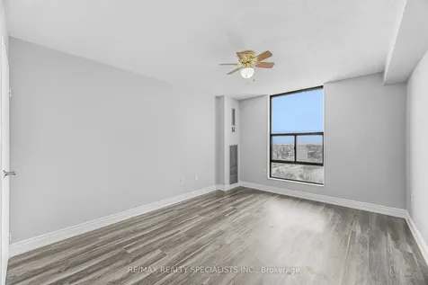 21 Knightsbridge Road Brampton ON L6T 3Y1