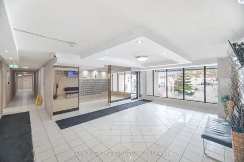 21 Knightsbridge Road Brampton ON L6T 3Y1