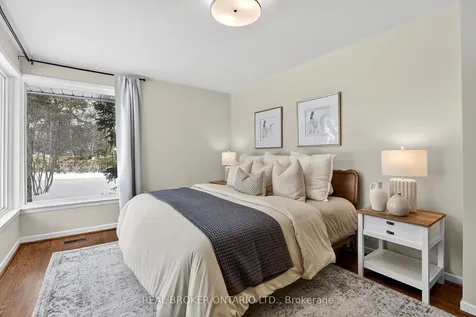 1269 Royal York Road Toronto ON M9A 4C4