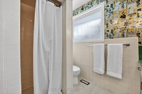 1269 Royal York Road Toronto ON M9A 4C4