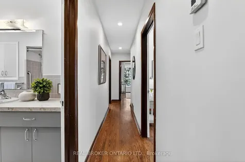 1269 Royal York Road Toronto ON M9A 4C4