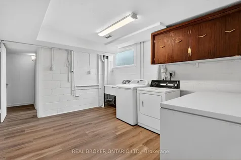 1269 Royal York Road Toronto ON M9A 4C4