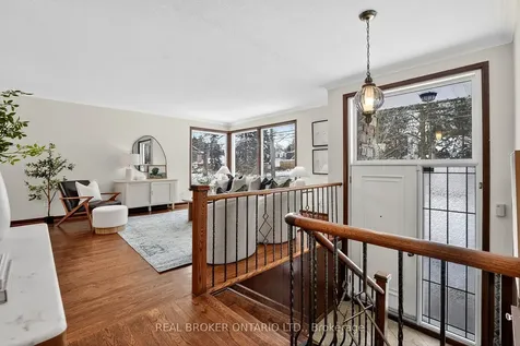 1269 Royal York Road Toronto ON M9A 4C4
