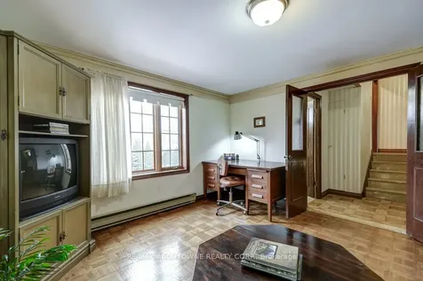 17 Duffield Road Toronto ON M9P 3C8