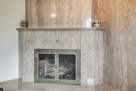 17 Duffield Road Toronto ON M9P 3C8