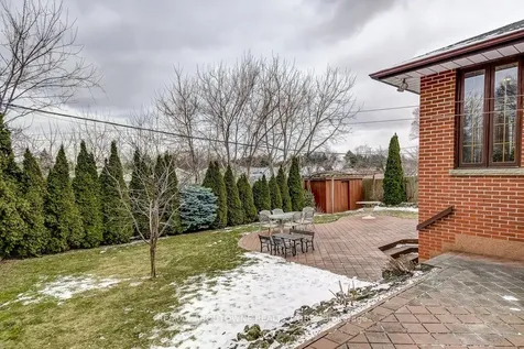 17 Duffield Road Toronto ON M9P 3C8