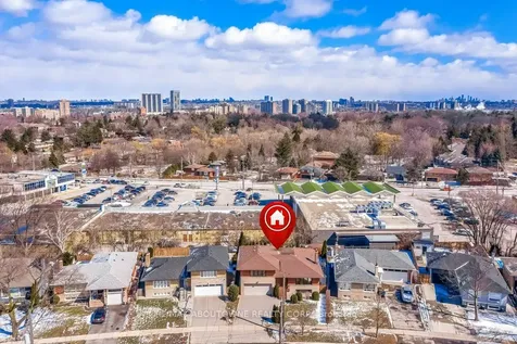 17 Duffield Road Toronto ON M9P 3C8