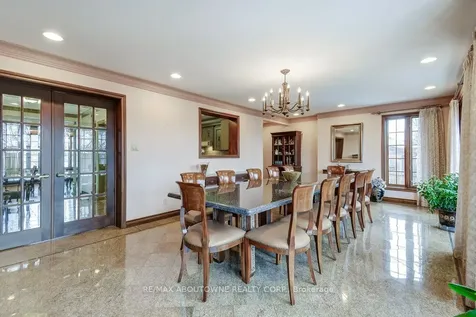 17 Duffield Road Toronto ON M9P 3C8