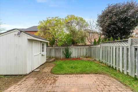 33 Atwood Avenue Halton Hills ON L7G 5Z9