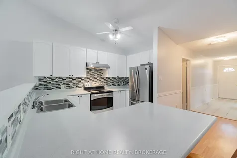 33 Atwood Avenue Halton Hills ON L7G 5Z9