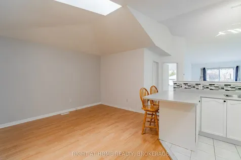 33 Atwood Avenue Halton Hills ON L7G 5Z9