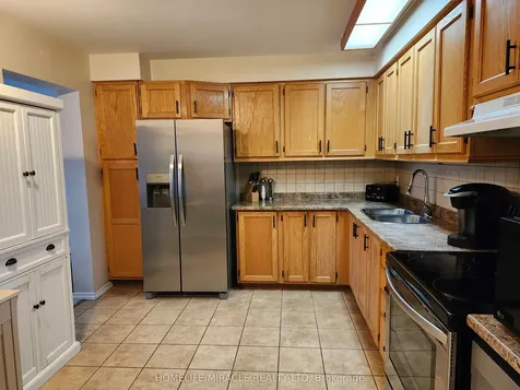 6149 Starfield Crescent Mississauga ON L5N 1X2