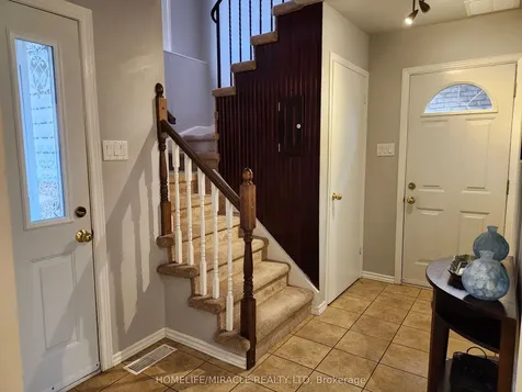 6149 Starfield Crescent Mississauga ON L5N 1X2