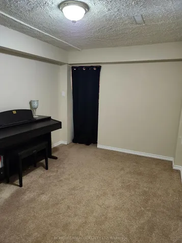 6149 Starfield Crescent Mississauga ON L5N 1X2