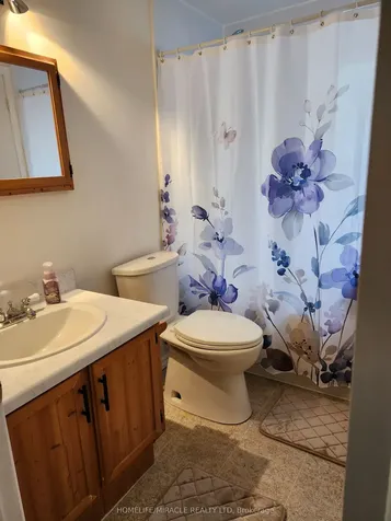 6149 Starfield Crescent Mississauga ON L5N 1X2