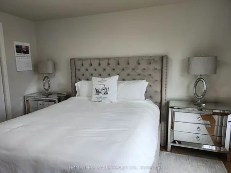 6149 Starfield Crescent Mississauga ON L5N 1X2