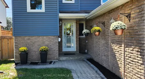 6149 Starfield Crescent Mississauga ON L5N 1X2