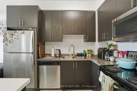 2490 Old Bronte Road Oakville ON L6M 0Y5