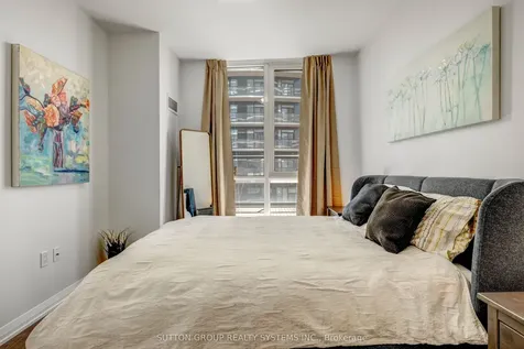 35 Watergarden Drive Mississauga ON L5R 0G8