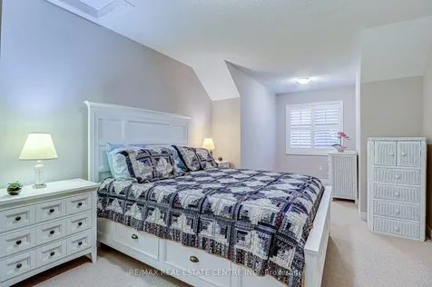 3 Alamode Road Brampton ON L6R 3Z8