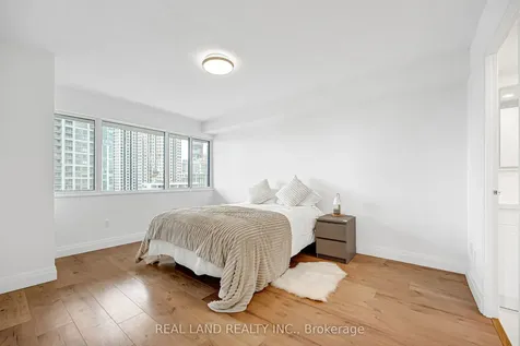 50 Elm Drive E Mississauga ON L5A 3X2