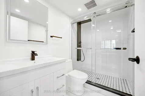 50 Elm Drive E Mississauga ON L5A 3X2