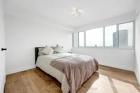 50 Elm Drive E Mississauga ON L5A 3X2