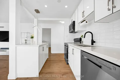 50 Elm Drive E Mississauga ON L5A 3X2