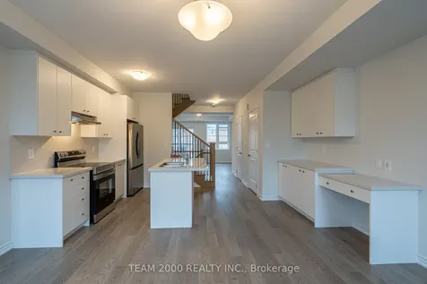 5899 Saigon Street Mississauga ON L5V 0E9