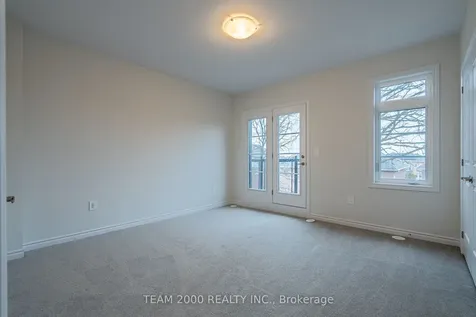 5899 Saigon Street Mississauga ON L5V 0E9