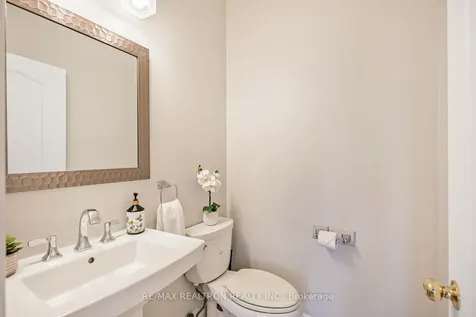 52 Brock Drive Brampton ON L6P 1A2