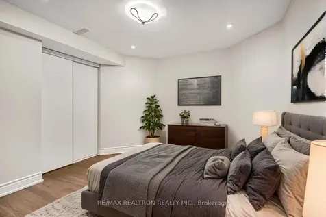 52 Brock Drive Brampton ON L6P 1A2